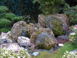 Wasserspiel Felsen Korte Garten- und Landschaftsbau
